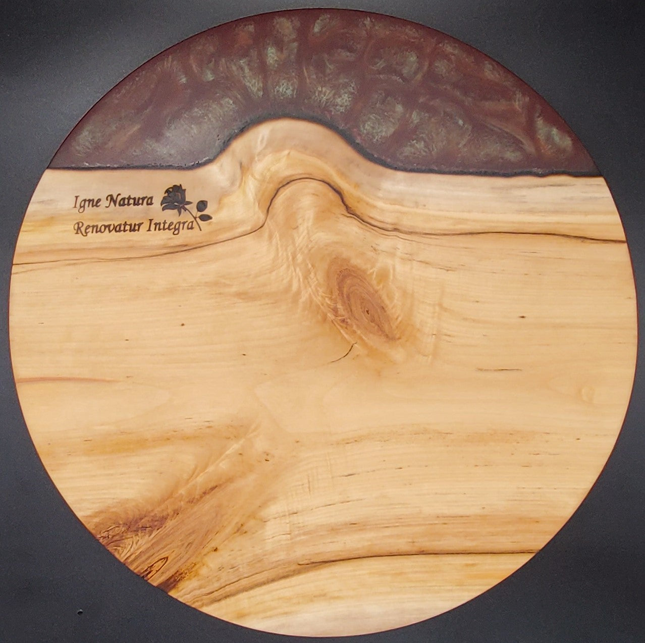Aspen and Chestnut brown remnant round cutting board